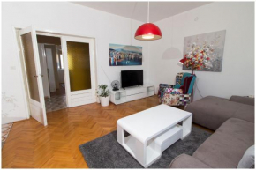 Large apartment between Split and Trogir